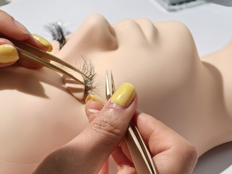 Choose High-quality Artificial Eyelashes: Why Technical Details Determine Natural Beauty